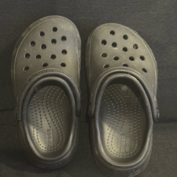 Croc Clogs w/ platform for little kids sz 11 used condition - Picture 1 of 6